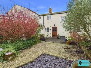 Rear Aspect/Garden - click for photo gallery